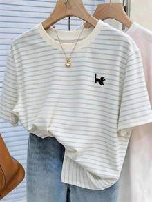 Camiseta de cuello redondo regular con estampado digital a rayas de colores y bordado de fresa - Multicolor 8 - Ver 3