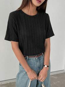 DAZY Camiseta casual de mujer con cuello redondo, manga corta y parches de encaje - Negro - Ver 5