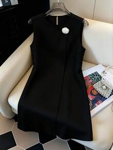 GlowEve CURVE Plus Size Solid Color Pearl Decor Sleeveless Dress - Black - View 1
