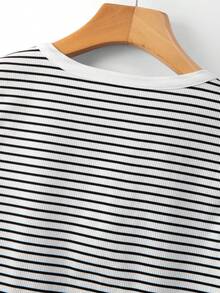 Franclia Women's Knitted White Contrast Color Round Neck Pearl Button Sleeveless Casual Basic Tank Top, Summer Golf - Black and White - View 4