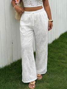 Sunnyshic Pantalones blancos bordados informales para mujer de talla grande, pantalones cómodos para la playa en primavera y verano - Blanco - Ver 1