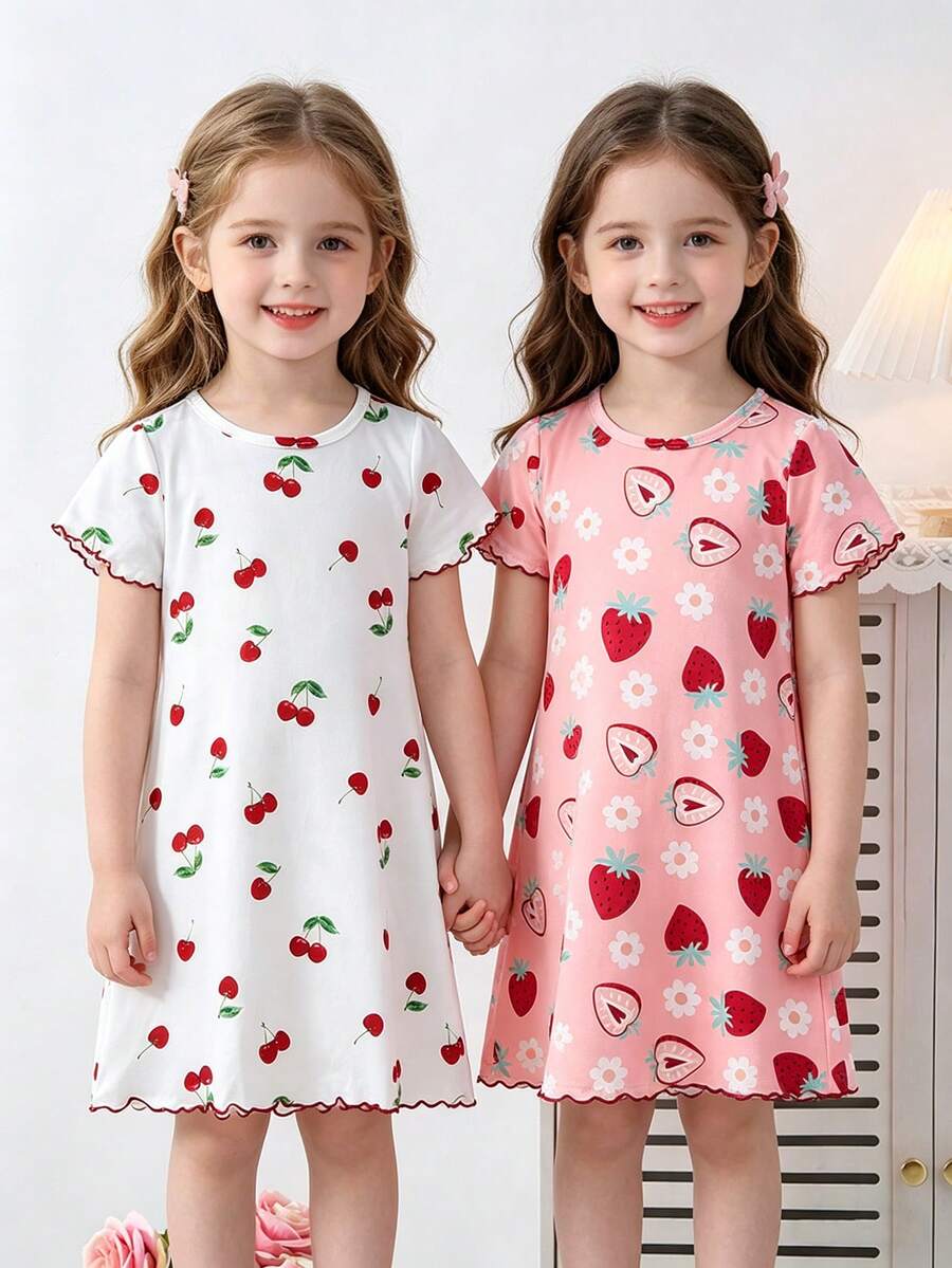 SHEIN 两件套女童睡衣套装,包括一件草莓雏菊印花睡衣和一件樱桃树叶印花睡衣,粉色和白色,轻盈顺滑的涤纶面料,短袖圆领连衣裙款式,舒适休闲,适合女孩穿着。 - 彩色 - 查看 1