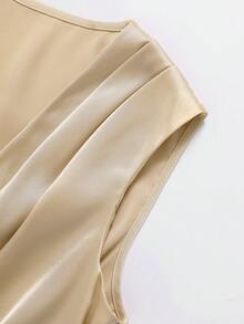 GlowEve Spring & Summer V-Neck Pleated Satin High-Waisted Pearl Button A-Line Elegant Sleeveless Dress, Versatile For Commuting - Champagne - View 4