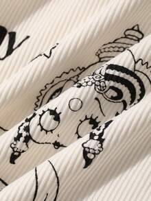DAZY Camiseta Ajustada de Manga Curta com Estampa de Letra Cartoon, Bainha Assimétrica, Adequada para Uso Casual no Verão - Branco - Visão 10