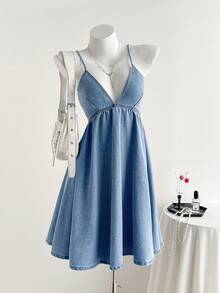 SHEIN Women's Ruched Denim Spaghetti Strap Dress, Fashionable For Dates And Parties - Blue - View 5