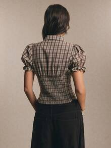 SHEIN x Luisa Sonza Poéselle Áo sơ mi nữ tay ngắn dáng ôm, cài cúc phía trước, họa tiết kẻ caro, thích hợp cho mùa hè. - Màu Khaki - Xem 9