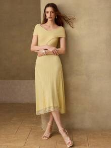 MOTF PREMIUM CONTRAST LACE OVERLAP NECK SWEATER DRESS - Light Yellow - View 6