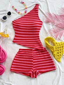 Bộ đồ đi biển mùa hè ngọt ngào dành cho các cô gái tuổi teen: Áo crop top không tay, hở vai, ôm sát, vạt áo bất đối xứng và quần short dệt kim kẻ sọc nhiều màu sắc. - Đỏ - Xem 1
