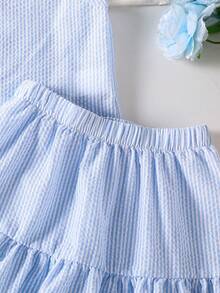 Genkimix Kids Bộ đồ mùa hè năng động cho bé gái: áo không tay cổ bẻ phối màu tương phản kẻ sọc và chân váy ngắn. - Màu xanh nhạt - Xem 7