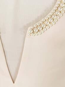 GlowEve 女士百搭仿珍珠装饰荷叶边袖简约衬衫 - 杏色 - 查看 3