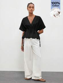 Maija 女士V领褶裥腰部休闲衬衫，都市舒适百搭 - 黑色 - 查看 5