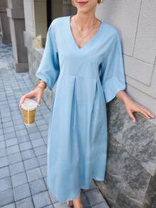 Mulvari V领宽松蓝色连衣裙，春夏款 - 藍色 - 查看 5
