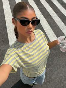Muchica Áo thun ngắn tay nữ mùa hè mới, chất liệu 95% cotton, màu kem vàng, họa tiết sọc Dopamine. - Nhiều màu - Xem 5