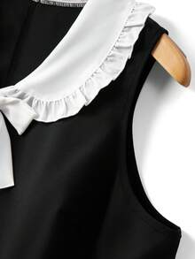GlowEve CURVE Plus Size Contrast Color Bow Decor Camisole And Shorts Casual 2 Pieces Set - Black and White - View 6
