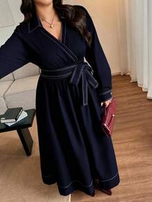 Vionelle 大码女式新款优雅休闲立领不对称系腰蝴蝶结撞色滚边长袖V领连衣裙 - 藏蓝色 - 查看 7