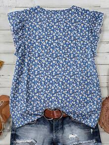 SHEIN Clasi Plus Size Ditsy Floral V-Neck Cap Sleeve Blouse - Blue - View 2