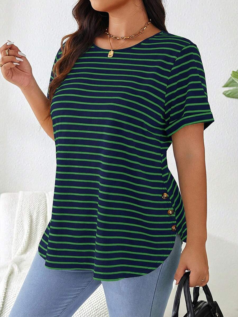 SHEIN LUNE Áo thun ngắn tay cổ tròn in sọc cỡ lớn, kiểu dáng thường ngày, thích hợp mặc đi làm, đi sân bay, dự tiệc Valentine, đi nghỉ mát, trang phục mùa hè cho nữ, áo công sở, áo mùa hè, áo dễ thương, áo công sở - Nhiều màu - Xem 1