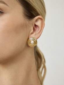 MOTF PREMIUM GOLDEN YELLOW TEXTURE IMITATION PEARL EARRINGS - Yellow Gold - View 1