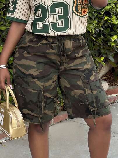 Slaydiva 春夏新款音乐节、复活节、西部风、游牧风、生日派对、毕业季、校园风、学生装、日常休闲、百搭基础款、休闲、邮轮旅行、海滩、日光浴、爆款、街头风、早午餐、机场、派对及假日，新款时尚女式工装短裤，带口袋，收腰设计，大码，迷彩印花 - 绿色迷彩