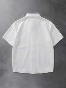 ROMWE MEN Goth Camisa de manga corta con estampado gótico para hombres - Blanco - Ver 4