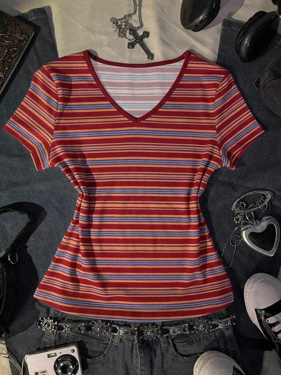 SHEIN تي شيرت مطابق قصير الأكمام بياقة على شكل حرف V مخطط للنساء - متعدد الألوان - مشاهدة 1