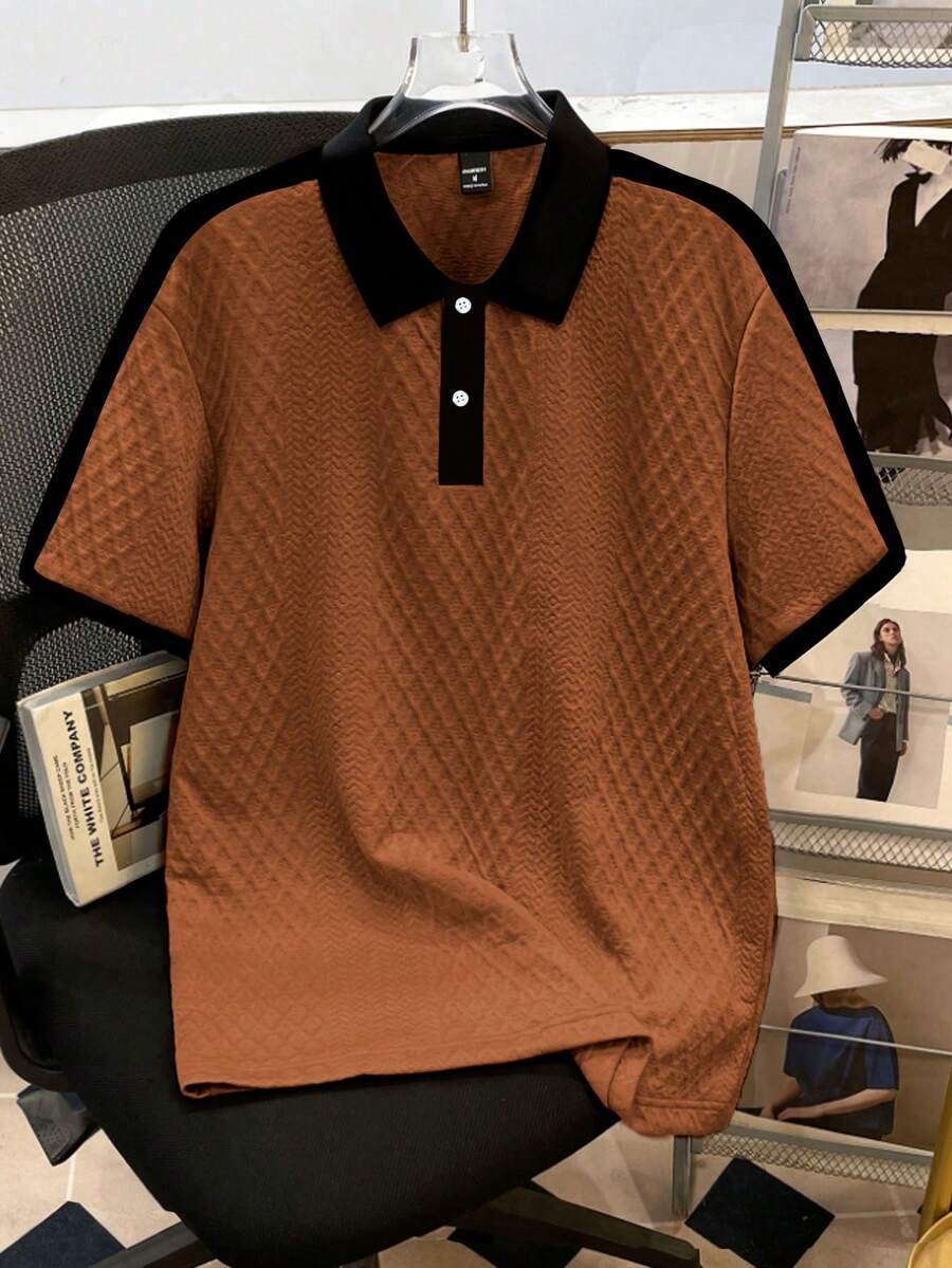 Manfinity Joysei Camisa polo de hombre con cuello y puños de punto jacquard de unicolor y textura, con 2 botones - Marrón - Ver 1