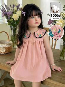 SHEIN LMoss Kids 女婴花卉刺绣图案彼得潘领半开襟无袖连衣裙 - 粉色 - 查看 3