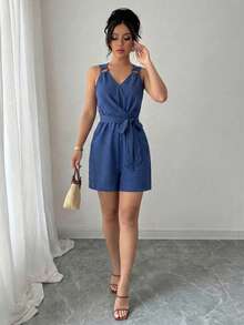 SHEIN Elenzya 女士优雅蓝色V领无袖连体裤，饰有圆形纽扣和蝴蝶结，修身剪裁，适合春夏穿着 - 藍色 - 查看 3