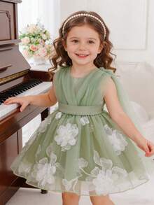 SHEIN Glamorique Kids 女嬰鼠尾草綠刺繡薄紗洋裝附披肩，優雅花童禮服，適合婚禮、生日、派對，夏季無袖蓬蓬公主裙 - 綠色 - 查看 9