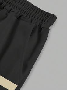 Manfinity RSRT 欧美风男士黑米色“ITALIA MILANO”印花短袖T恤和抽绳短裤套装，休闲街头风夏季度假装扮 - 彩色 - 查看 5