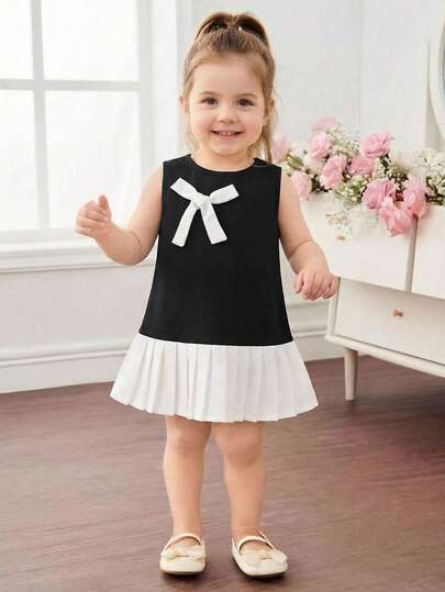 Glamorique Kids 女婴黑色简约拼接褶皱下摆蝴蝶结无袖连衣裙，可爱优雅的夏季女婴户外服装，蝴蝶结黑白连衣裙，适合婴儿，黑白连衣裙，小女孩黑白套装，黑白女婴连衣裙，女童黑色套装，女童黑色连衣裙