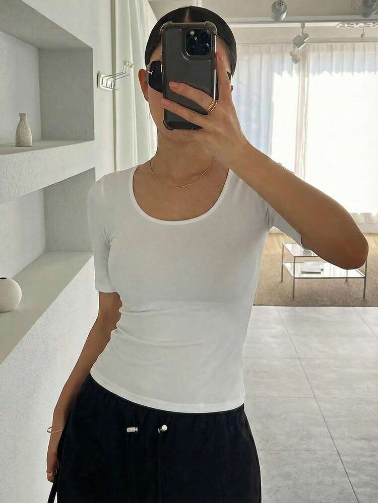 Women's Summer Crew Neck 3/4 Sleeve Fitted Casual T-Shirt