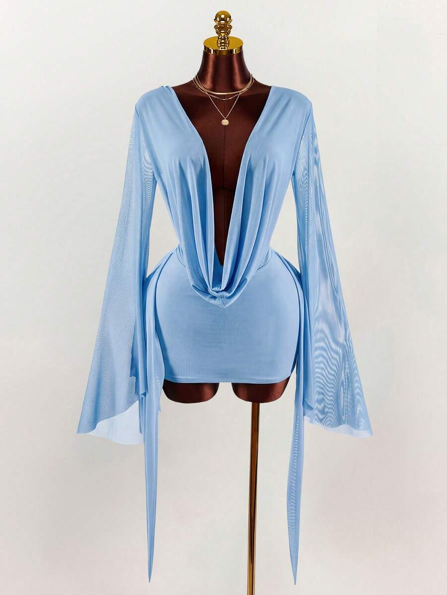 Amplova Gaun Mini Bodycon Nuansa Romantis untuk Liburan, Warna-warna Alami, Kerah Berpotongan Rendah, Lengan Mengembang - Baby Blue - View 1