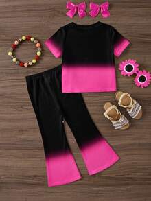 SHEIN Bộ đồ gồm áo thun ngắn tay cổ tròn tay dài và quần ống loe in hình nhân vật hoạt hình dễ thương màu hồng nơ trái tim kiểu cổ điển dành cho bé gái, thích hợp cho mùa hè. - Nhiều màu - Xem 3