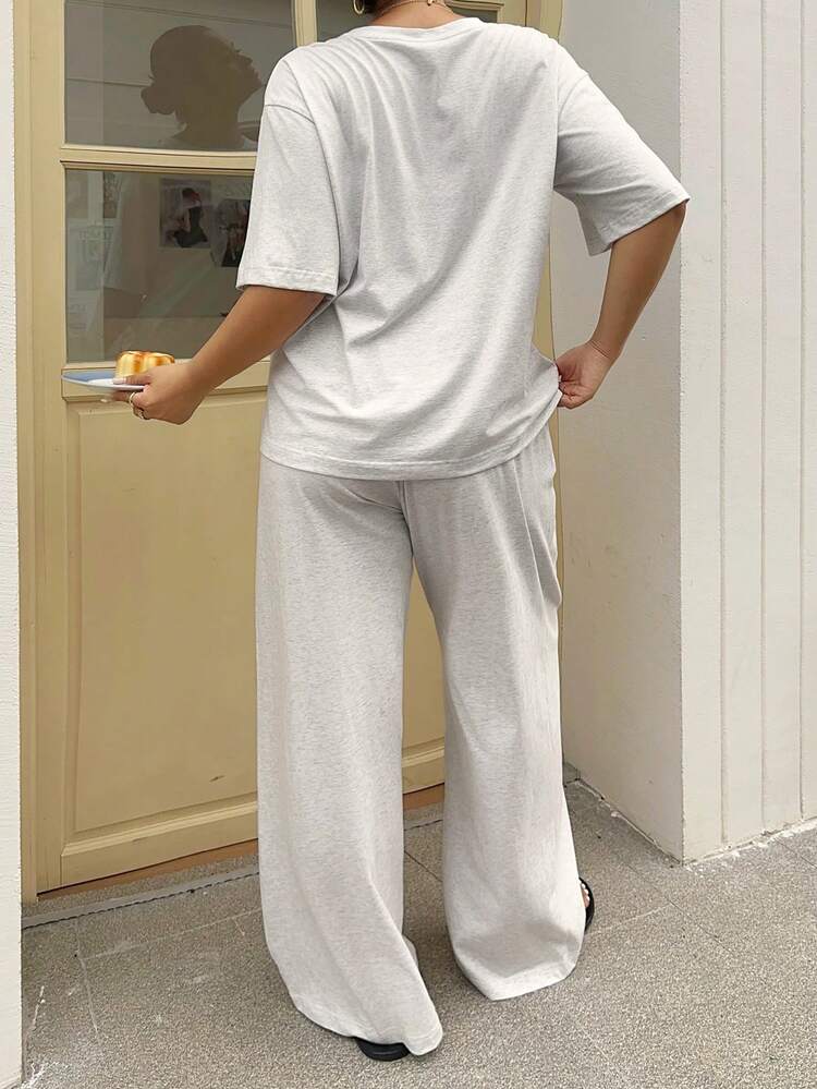 Dazy Plus 2pcs/Set Casual Letter Print Short Sleeve Loose Top And Long Pants Sleepwear Set, Plus Size Women Spring/Summer