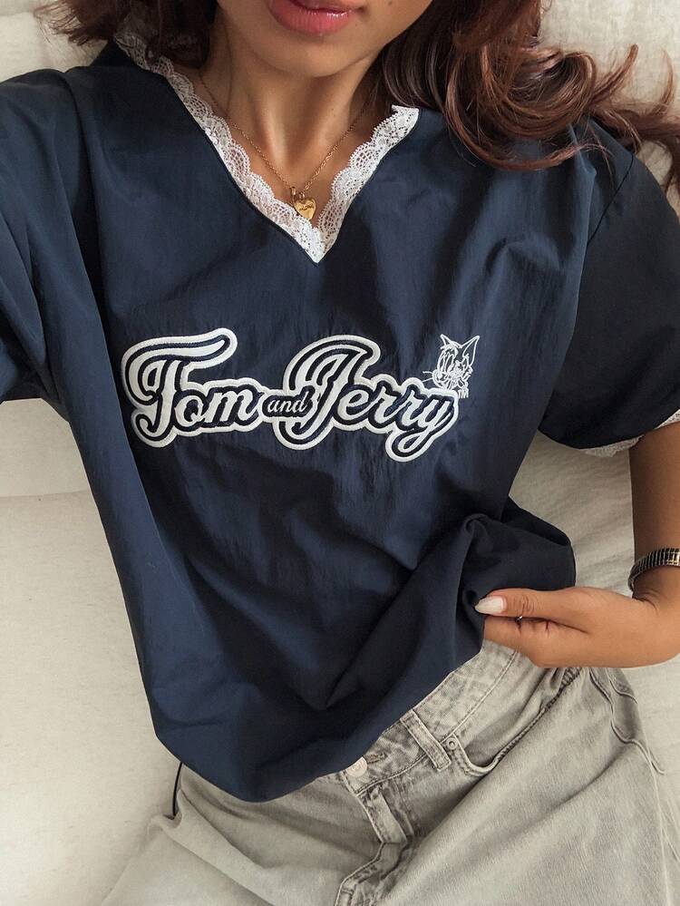 TOM AND JERRY X DAZY Women's Letter Embroidery Lace Trim V-Neck Casual Street T-Shirt