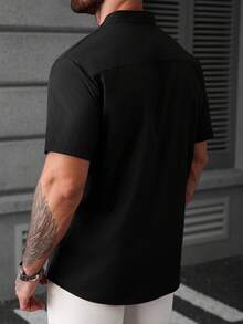 Manfinity Homme 男士休闲花卉刺绣前扣短袖衬衫，夏季 - 黑色 - 查看 4