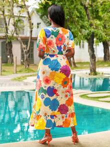 Reflora Vestido plus size de tecido plano com estampa digital, gola redonda e mangas curtas, ideal para o verão. - Multicolorido - Ver 3