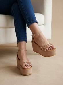 Platform Sandals With Rhinestones For Women, Elegant Sandals Ideal For Casual Outings In The Summer, Sandals That Will Elevate Your Look Anywhere, With Comfortable Platform Soles. - Maquillaje - View 3
