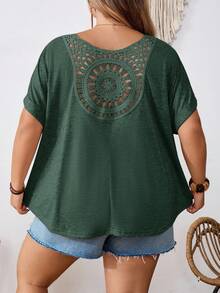SHEIN CURVE+ 大码女式纯色露背V领蝙蝠袖短袖休闲T恤，适合夏季/乡村/海滩度假/沙滩装/沙滩服饰 - 墨綠色 - 查看 5