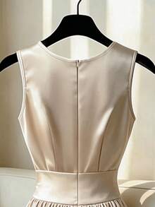 Franclia 香槟色缎面无袖中长连衣裙，收腰显瘦优雅女士连体裤，夏季必备 - 杏色 - 查看 6