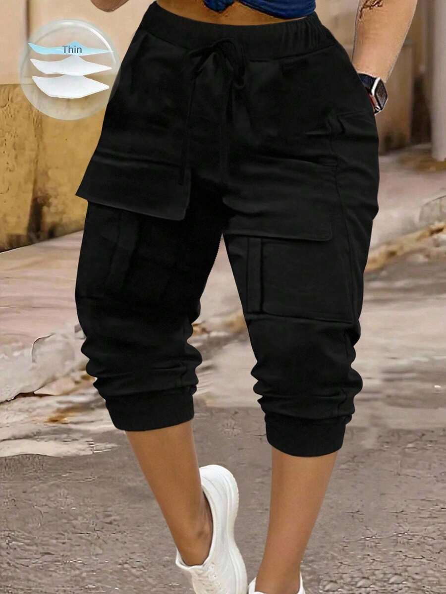 EMERY ROSE Plus Size Women Casual Versatile Pocket Capri Pants, Fashionable For Daily Wear - Black - View 1
