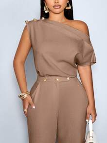 SOLERSUN Blusa de mujer talla grande de primavera/verano, elegante, con cuello asimétrico, sin mangas, con botones metálicos, ajustada, de unicolor, blusa de un hombro, blusa de un hombro, blusa para oficina, cita, noche, oficina, viaje diario, modesta - Café integral - Ver 5
