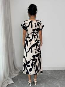 SHEIN Elenzya Women's Fashion Long Dress Round Neck Short Sleeve Random Print A Line With Waist Knot Detail Flared Hem Contrast Color Sleeves - Multicolor - View 2