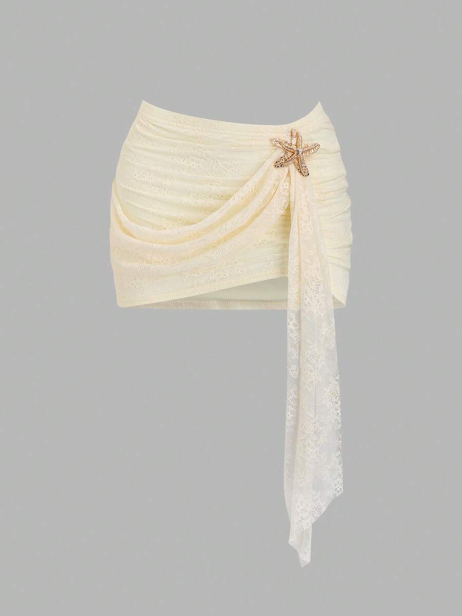 SHEIN Sweetro Chân váy ngắn xếp ly màu trơn trang trí kim loại dành cho nữ, kiểu dáng thời trang, đa năng, thích hợp cho buổi hẹn hò hoặc đi chơi. - Màu be - Xem 1