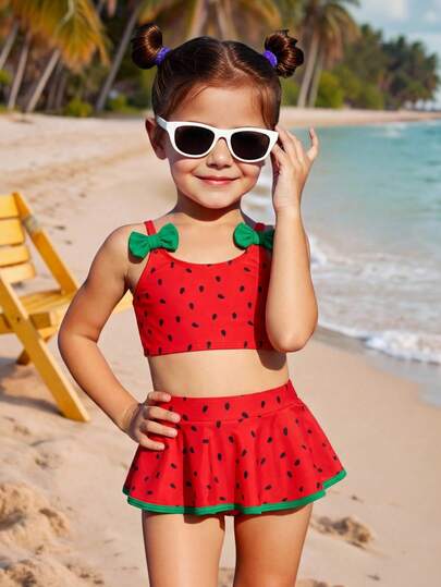 SHEIN Bộ đồ bơi hai mảnh cho bé gái đi biển mùa hè, trang trí nơ, in hình dưa hấu, viền bèo nhún.