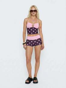 Soleia 女士夏季Y2K百搭休闲舒适针织波点拼接撞色露背迷你修身性感热辣上衣和短裤套装。适合度假、派对、约会、嘉年华、下午茶、海滩、邮轮、城市旅行、音乐节等多种场合。派对上衣、夏季上衣、女士夏季套装 - 彩色 - 查看 7