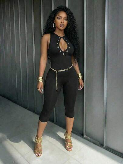 Slaydiva Bộ jumpsuit lửng không tay màu đen dáng ôm, phong cách đường phố thường ngày, thích hợp cho nữ, phù hợp mặc hàng ngày, đi lễ hội âm nhạc, dự tiệc, hòa nhạc, kỳ nghỉ, du lịch, câu lạc bộ, trang phục sân bay, trang phục ăn trưa, nhạc rock, mua sắm và chuẩn bị cho năm học mới.