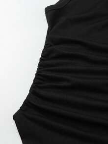 Franclia Mono ajustado con cuello asimétrico, decoración de hebilla metálica y cintura fruncida - Negro - Ver 4