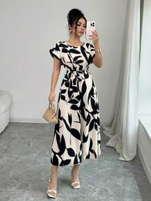 SHEIN Elenzya Women's Fashion Long Dress Round Neck Short Sleeve Random Print A Line With Waist Knot Detail Flared Hem Contrast Color Sleeves - Multicolor - View 5